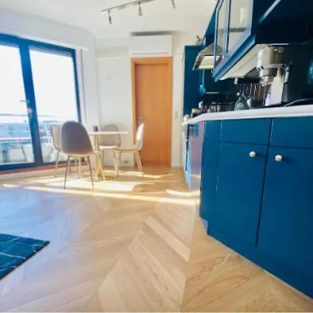 Appartement One Bedroom Flat With Terrace And Private Parking -51b *