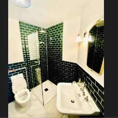 One Bedroom Flat With Terrace And Private Parking -51b
